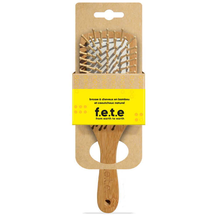 Beauté : Brosse a cheveux large en bambou à 16,18 € -5%